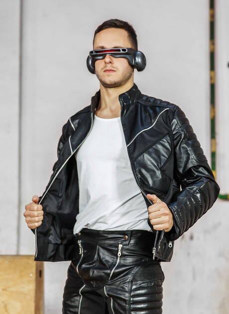 Brenner, Colby, Landon Mycles, Mike, Paddy, Paul take a part in orgy