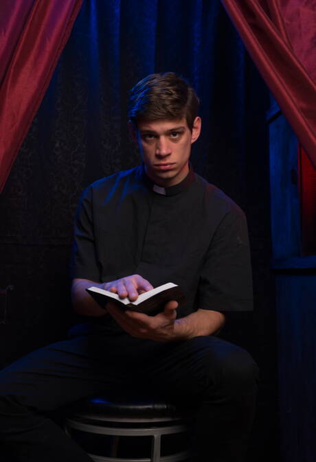 Latin hunk Michael Delray jerk off