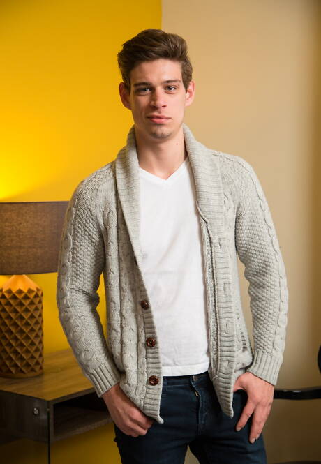 Hot american guys beefcake Roman Todd and young Michael Del Ray in hot homosexual scene