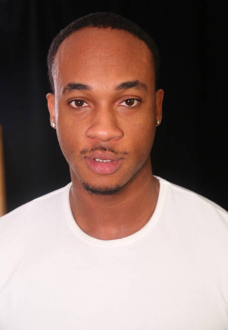 Latin hunky guy Jordano Santoro and black stud Trent King have a good interracial oral sex