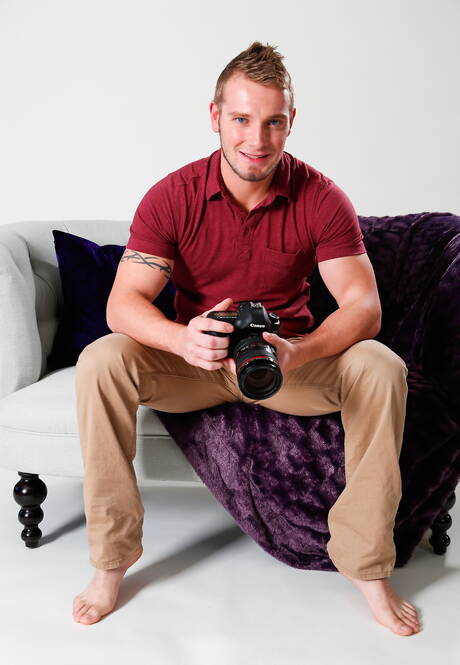 Hot american dudes beefcake Jake Karhoff and stud Johnny Riley have a good sex