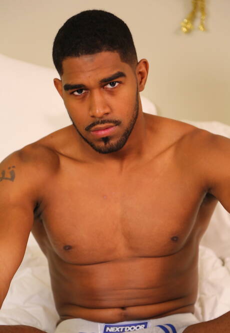 Sexy buddies Diaon Starr, Damian Brooks and Xl sucking and screwing each other