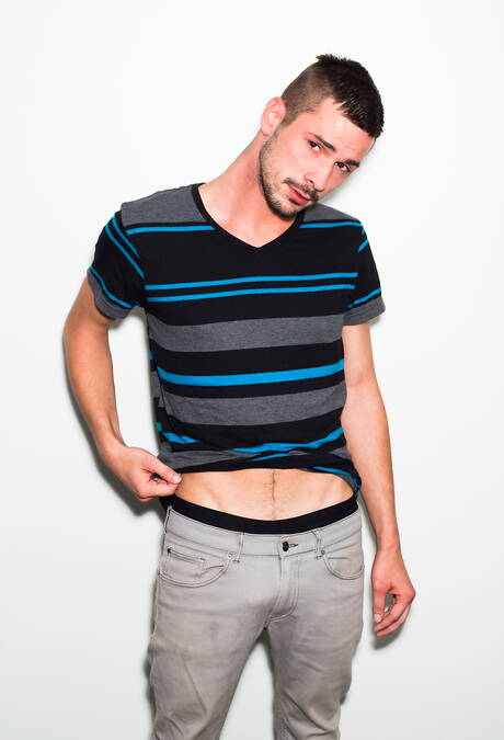 American young dude Sean Cross posing nude