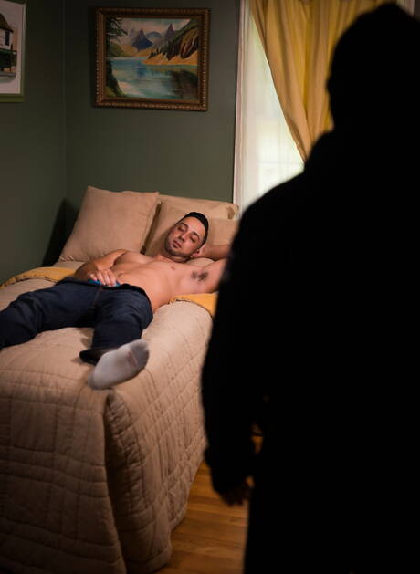 American pornstars young Doug Acre and husky guy Andrew Fitch fuck ass after sucking dick