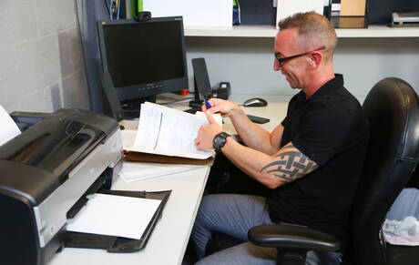 American husky guy Matt Hart and hot twink Jordan Belford sucking and screwing each other