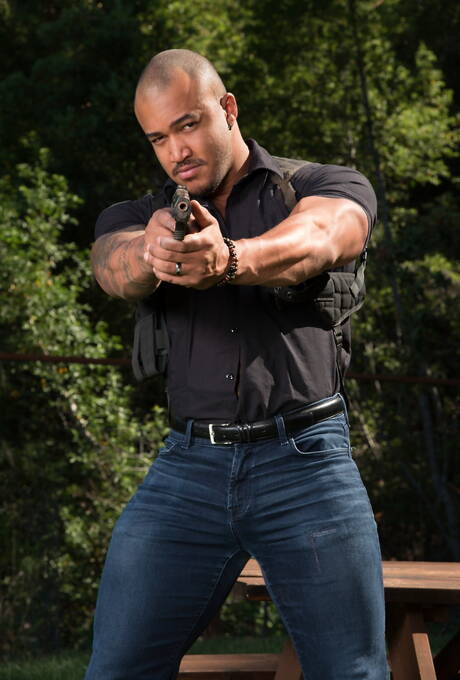 American strong bull Sean Duran and black muscular Jason Vario have a hot couple scene outdoor