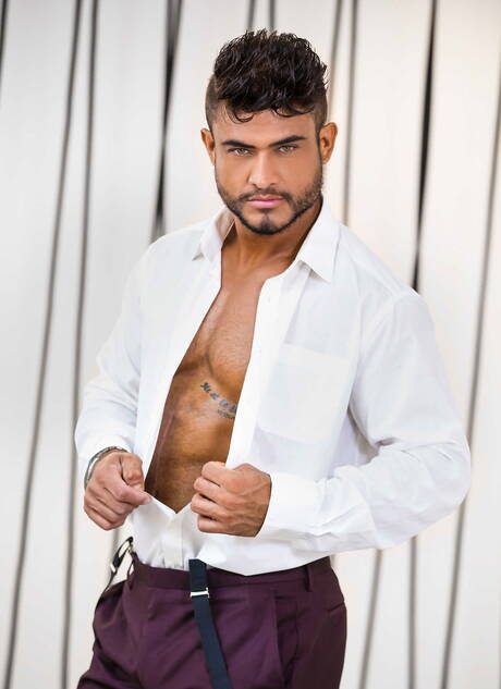 Latin beefcake Andy Star and brazilian stud Diego Lauzen have a good sex