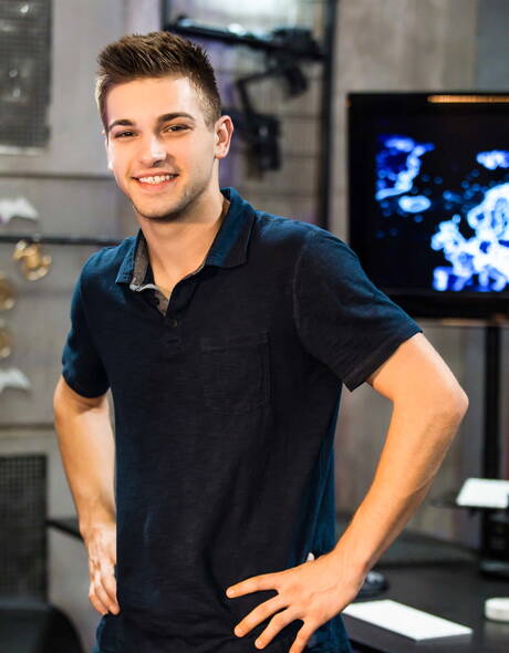 American stud Johnny Rapid and canadian muscular Ryan Bones banged each other