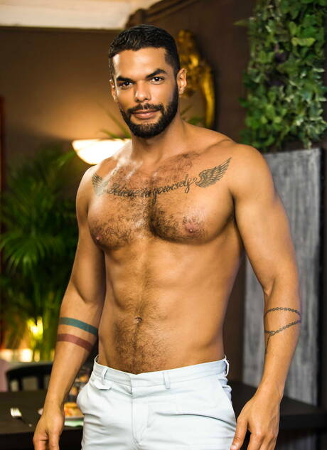 Shameless boys Massimo Piano, Lucas Fox and Klein Kerr have 3some anal sex