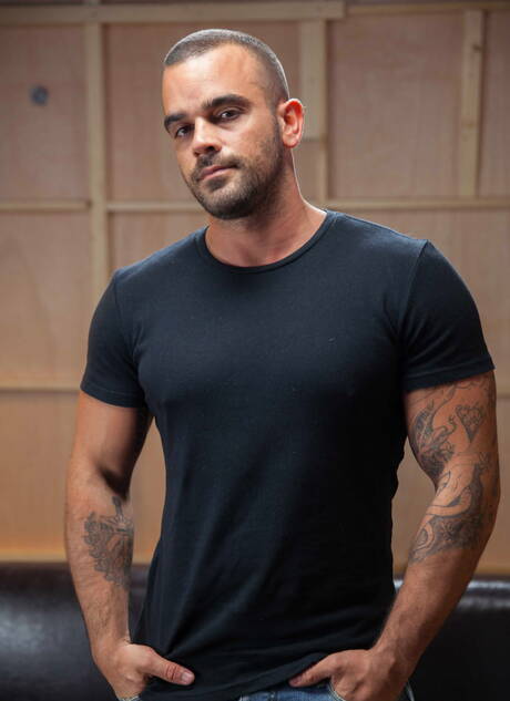 Hot american guys strongman Damien Crosse and otter Adam Wirthmore sucking and screwing each other