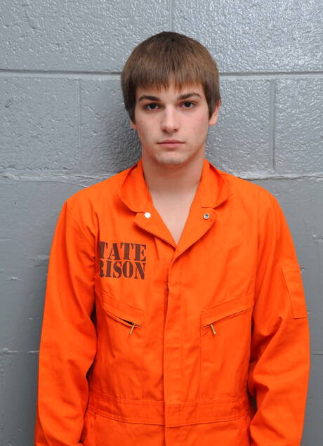 American muscular Johnny Rapid and brazilian strongman Rafael Alencar sucking and fucking each other in bath