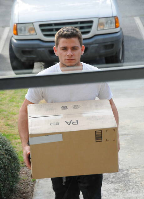 American strongman Aj Monroe and brazilian superstud Rafael Alencar in hot homosexual action outdoor