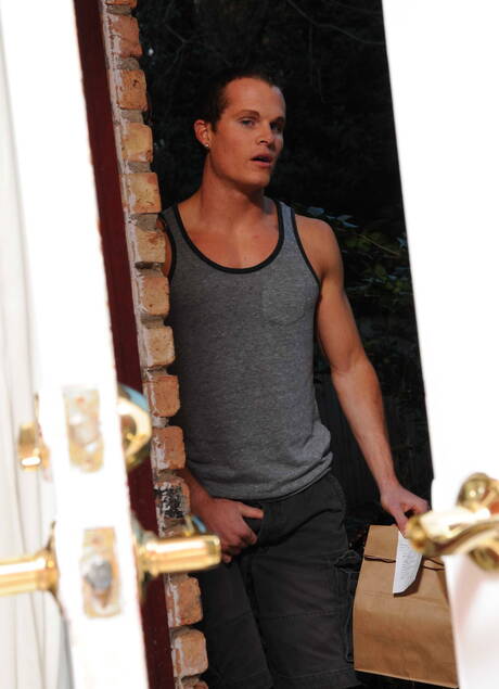 American pornstars well-built Boston Miles and hunk Liam Rosso shows a well-build body