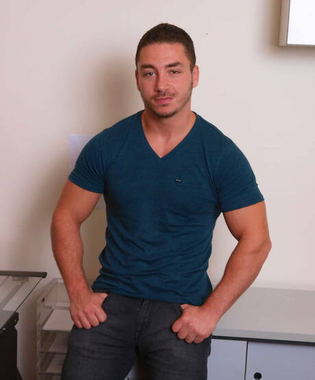 Nice american boys beefy Devin Adams and husky guy Marc Dylan fuck after dick sucking