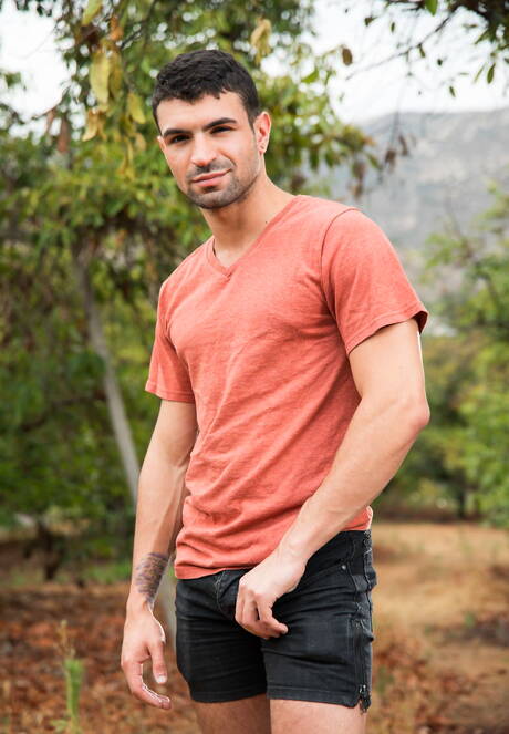 Nice american boys beefcake Ian Greene and hairy stud Donte Thick in hot homosexual action outside