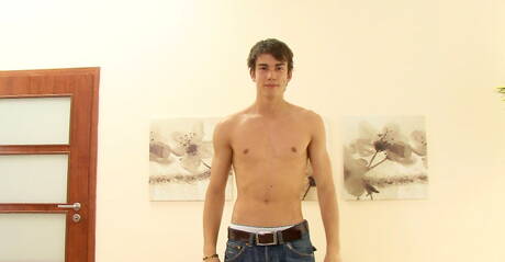 Czech beefy Claude Sorel playing with cock