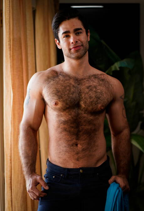 American hunky guy Dante Colle and brazilian tough guy Lucas Leon have a hot sex