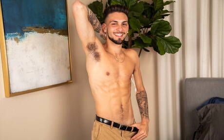 American twink Liam Skye and  Maksim Johnson have a good sex