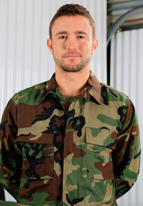 Hot american guys stud Colt Rivers and tough guy Pierce Hartman fuck after dick sucking