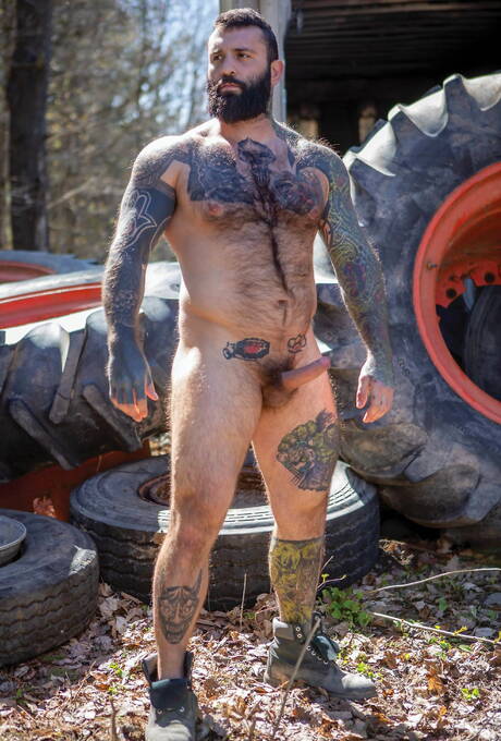 Hot boysMarkus Kage, Gabriel Clark and Windom Gold sucking and fucking each other outdoor