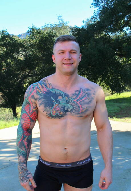 Sexy americans, strong bull Mike Johnson and hunk Brandon Anderson have anal sex outdoor