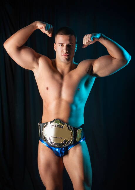 Alex Mecum, Skyy Knox, Malik Delgaty, Clark Delgaty and Darenger in wrestling porn