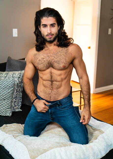 American beefy Jay Tee and brazilian beefcake Diego Sans fuck ass after blowjob