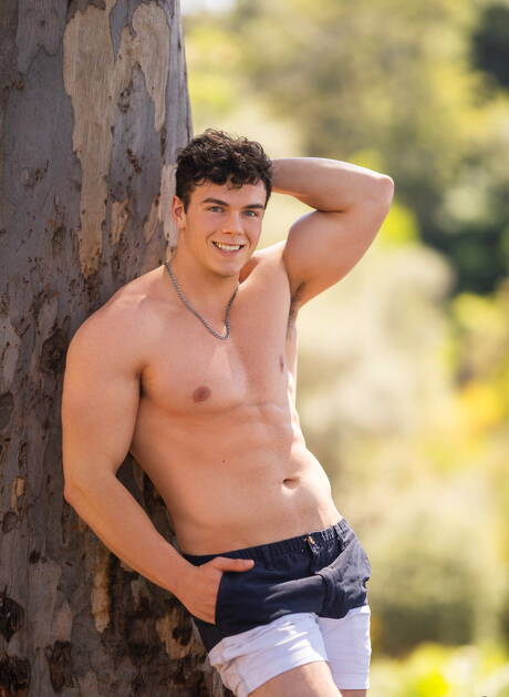 Two american dudes bull Kyle Fletcher and muscular Clark Reid have a good sex outside