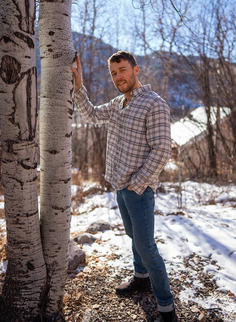 Tough guy Justin and stud Devy in hot homosexual action outside