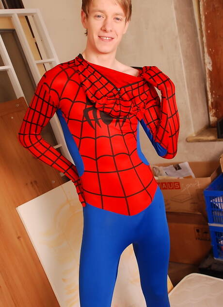 Hunk Milan Sharp and english beautiful boy Skylar Blu fuck ass after sucking