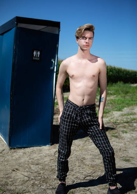 Tattooed teen gays Theo Brady, Edward Terrant, Leo Louis, Jordan Lake blowjob and anal fuck