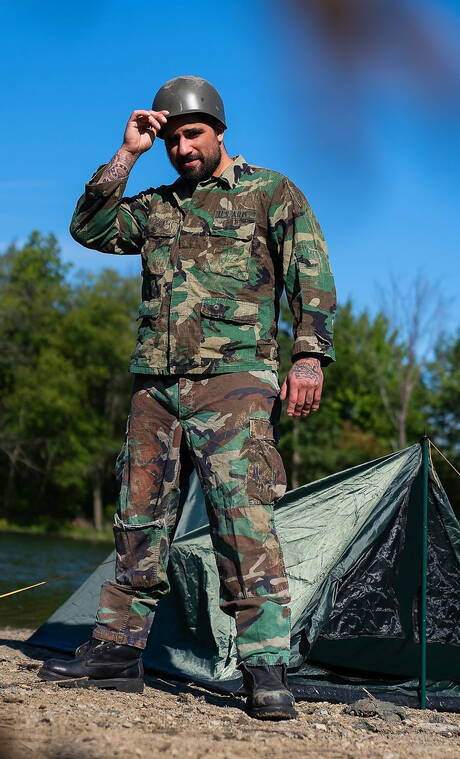 Canadian husky guy Manuel Skye and canadian bull Ryan Bones sucking and screwing each other after beach walking