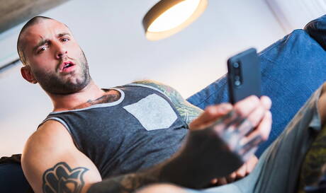 Canadian young Edward Terrant and canadian bear Markus Kage fuck ass after sucking cock