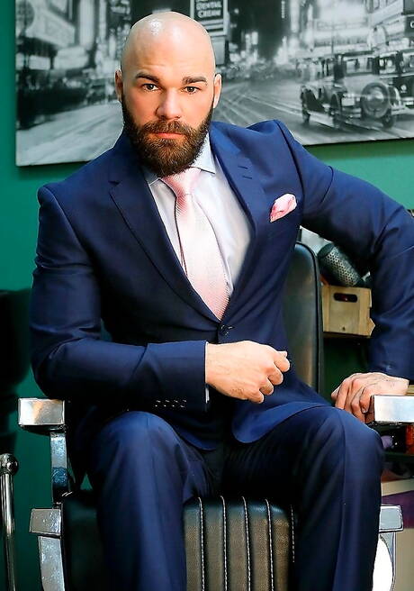 Italian mature bear Max Duro and spanish hairy bear Nicolas Brooks sucking and screwing each other