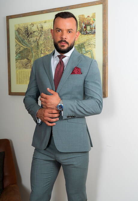 Spanish gay bear Donato Reyes and portuguese hairy bear Sir Peter make a love