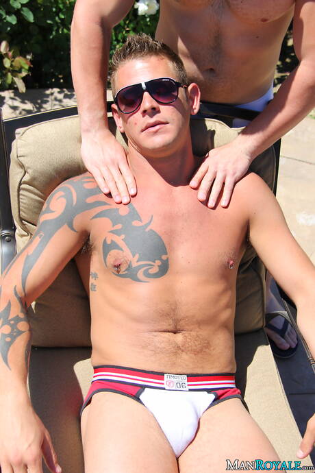 Latin beefcake Angel Rock and american strongman Jace Chambers in hot homosexual scene outside