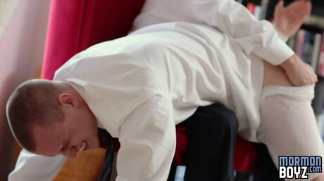 American superstud Tommy Regan and muscular President Woodruff in ass spanking session