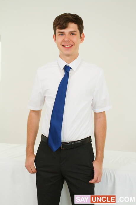 Hot Trent Summers, Dakota Lovell and Cole Church in hot threesome anal sex