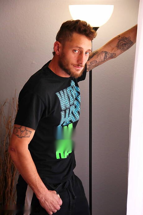 Husky guy Jordan Beate and muscular Corey Gunz love each other