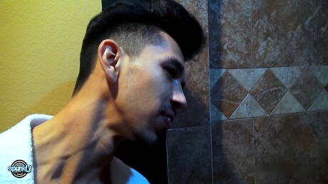 Hot american guys pretty boy Jason Jimeno and pretty boy Rave Hardick have a good sex in shower