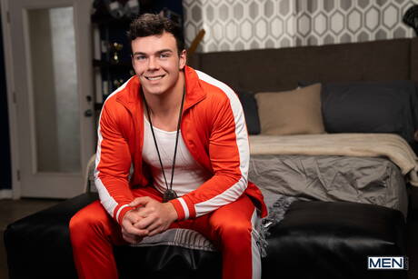 Nice american guys bodybuilder Clark Reid and hot twink Jake Preston in hard anal sex