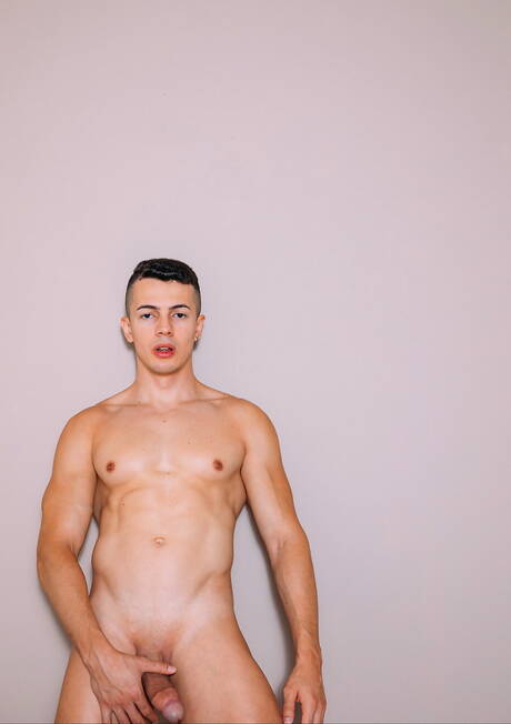 American stars well-built Daniel Evans and husky guy Eric Rey in hot homosexual action