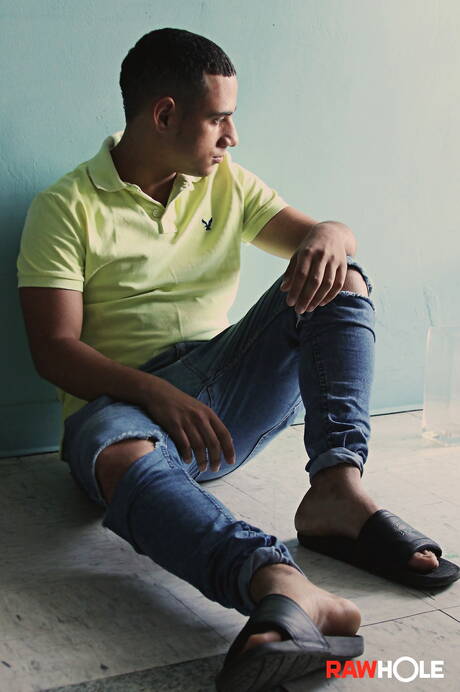 Beefy Diego and superstud Mowgli fuck after blowjob