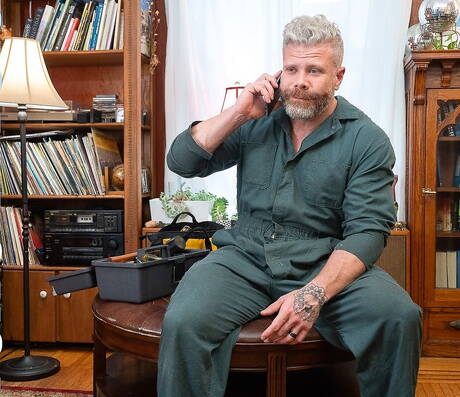 American hot bear Cain Marko and colombian young boy Milo Miles have a hot couple sex