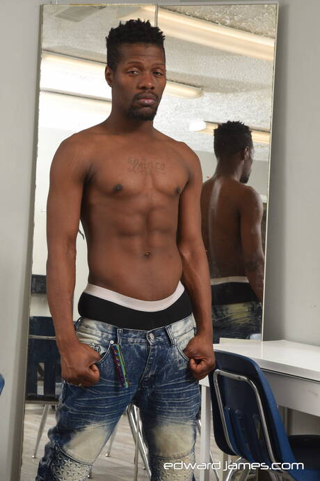 Two american boys superstud Blaine Porter and strongman Marcus Cooper have a good anal sex