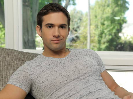 Tough guy Sky Peters jerk off his dick