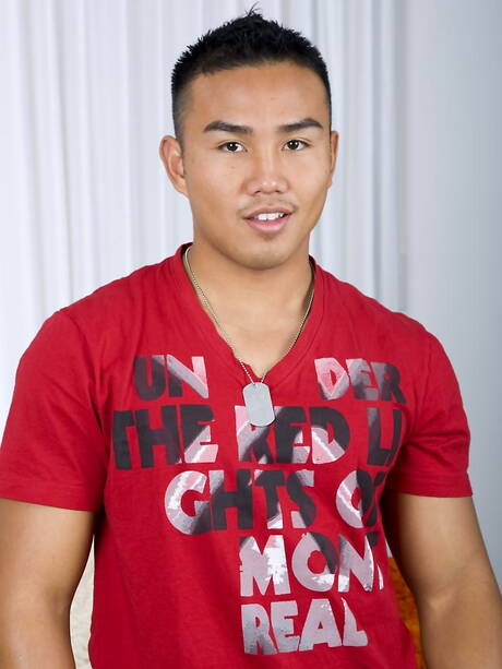 Pretty american guys sexy stud Johnny Angel and hot buddy Lucky Daniels in cock sucking scene