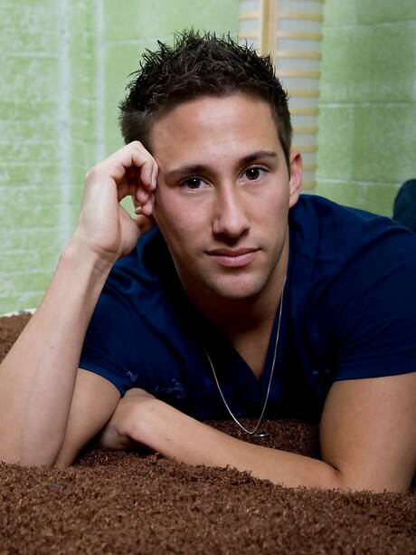 Beefy Diego Ramirez masturbating