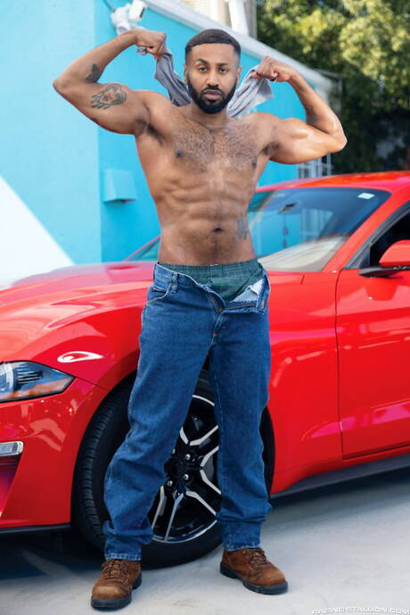 Nice american buddies hot bear Cole Connor and bull Braxton Cruz fuck interracial ass after sucking cock in bath